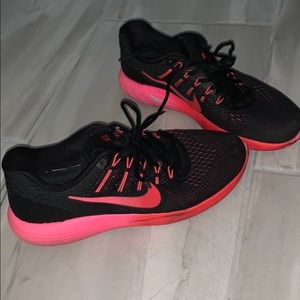 Pink Black  Nike Shoes Sz. 9.5
